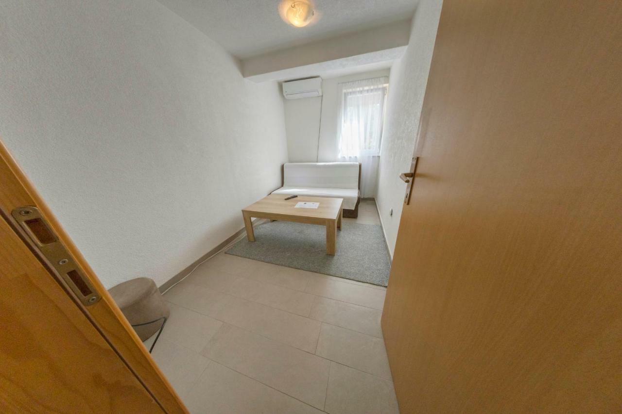 Apartment Resaa Bihac Luaran gambar
