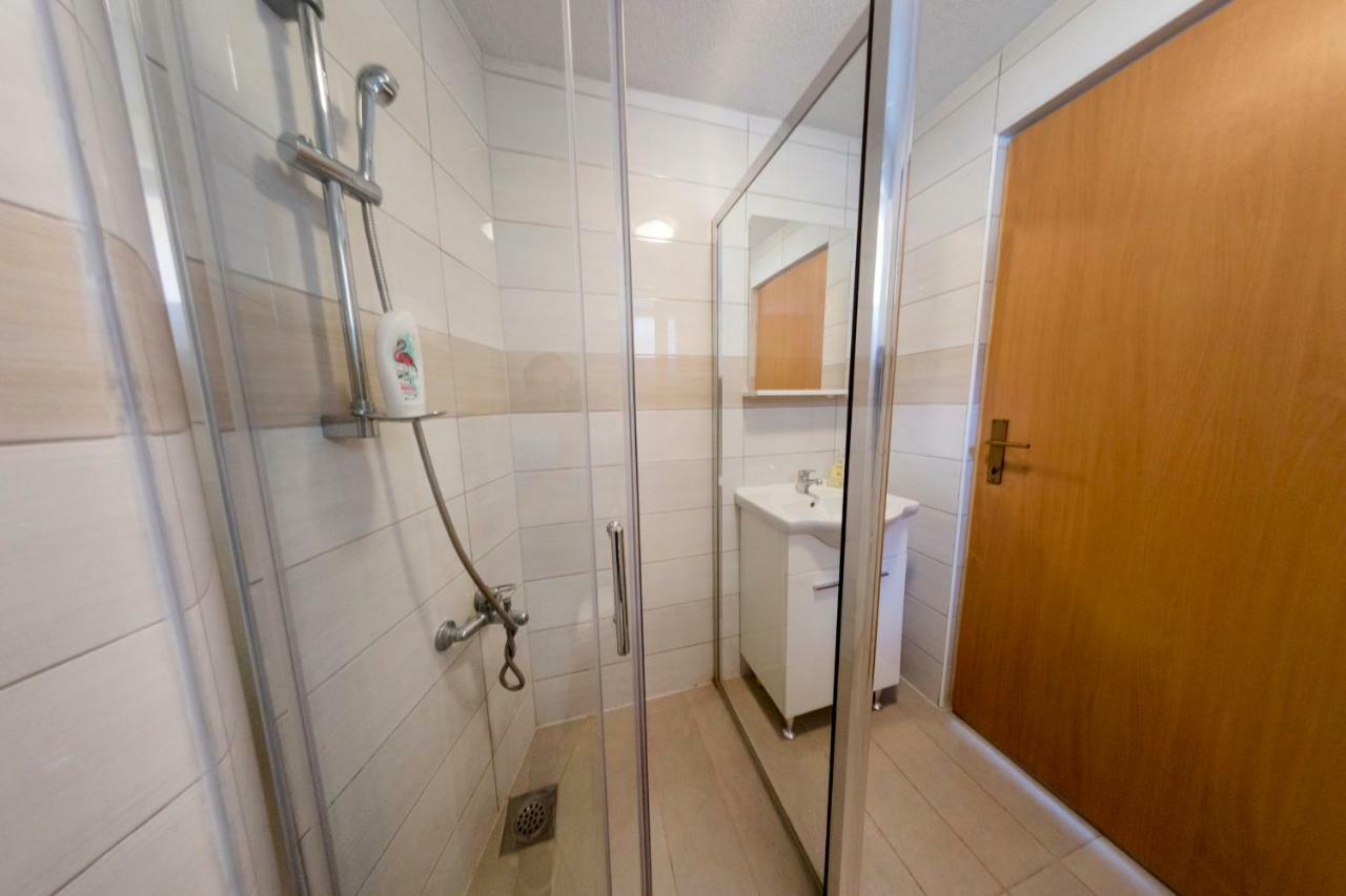 Apartment Resaa Bihac Luaran gambar