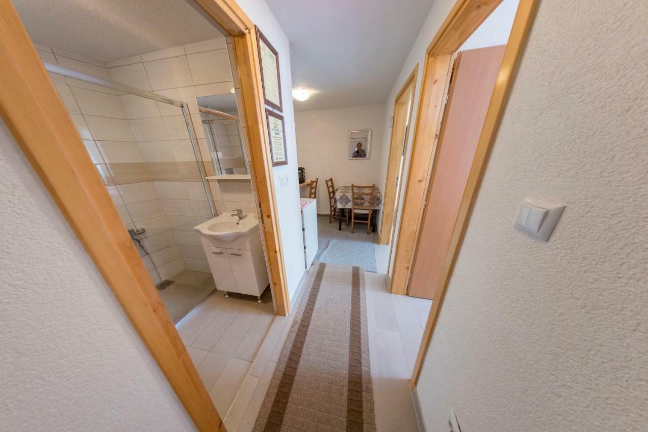 Apartment Resaa Bihac Luaran gambar